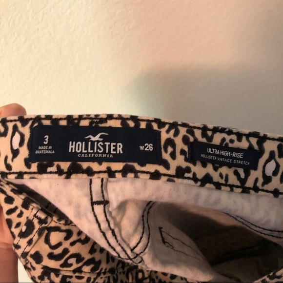 Hollister Leopard Print Mini Skirt - Picture 4 of 6